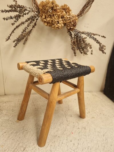 Rectangle Rattan stool.