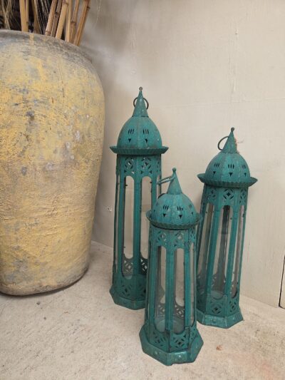 Lantern -large slim look.