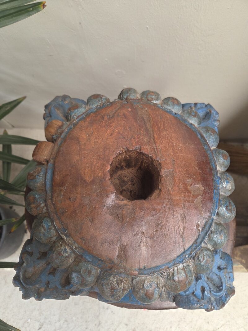 Wood pillar base. C - Harmer Imports