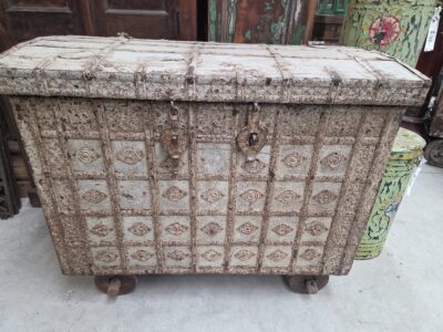 Storage chest on wheels.