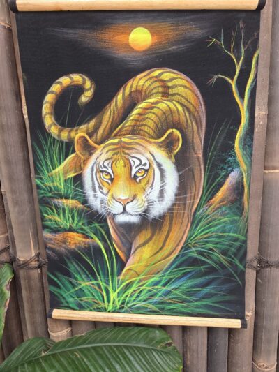Velvet Scroll- Med Tiger.
