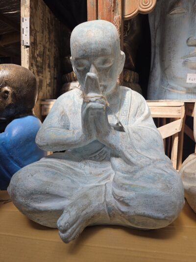 # 10 Praying Monk-light blue.