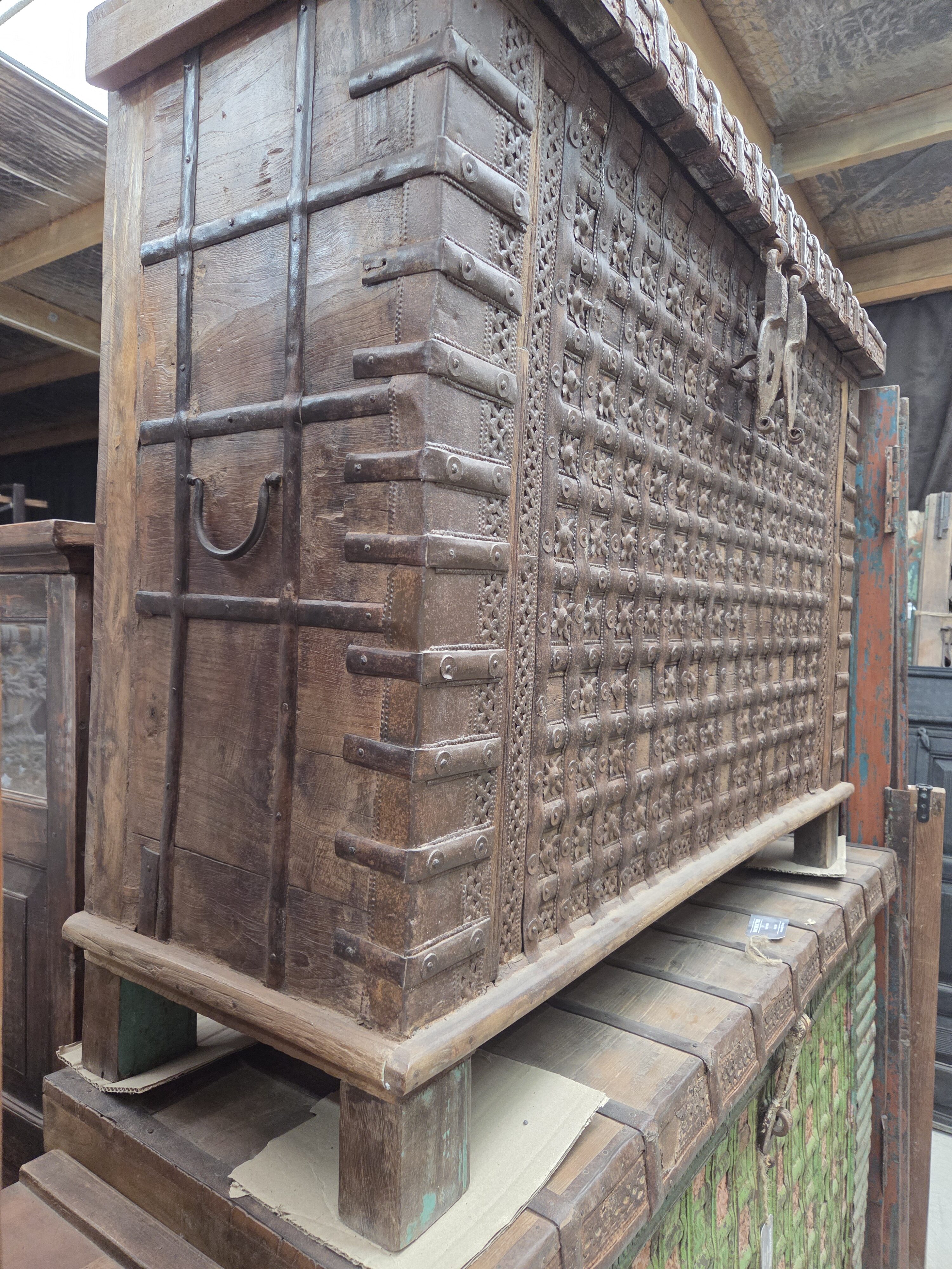 Vintage Pitara box. - Harmer Imports Vintage Pitara box. - Image 4