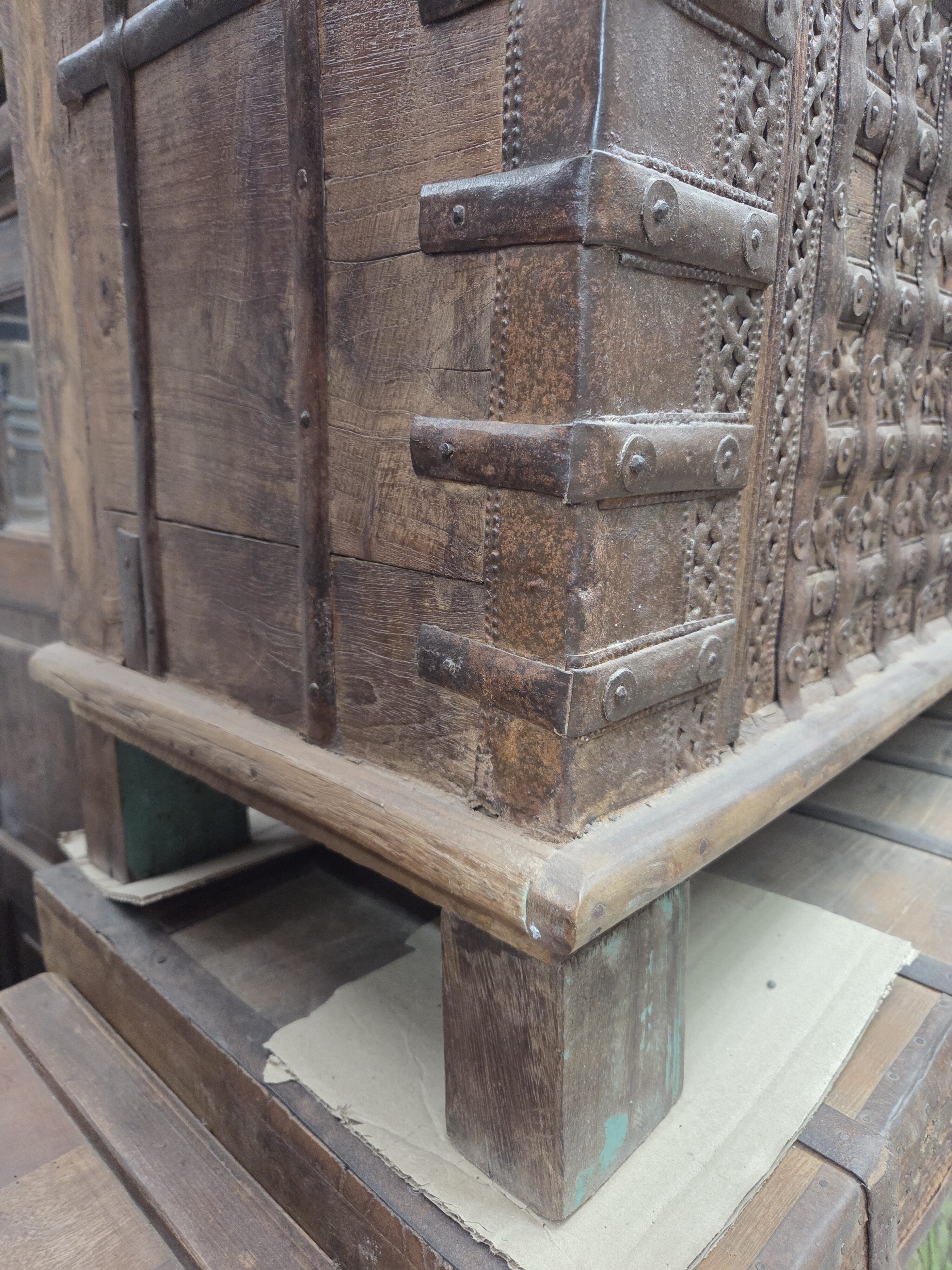 Vintage Pitara box. - Harmer Imports Vintage Pitara box. - Image 6
